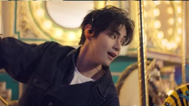 顶级排面！BTS金泰亨成Paradise City全球大使，清洁工造型广告惊艳全网