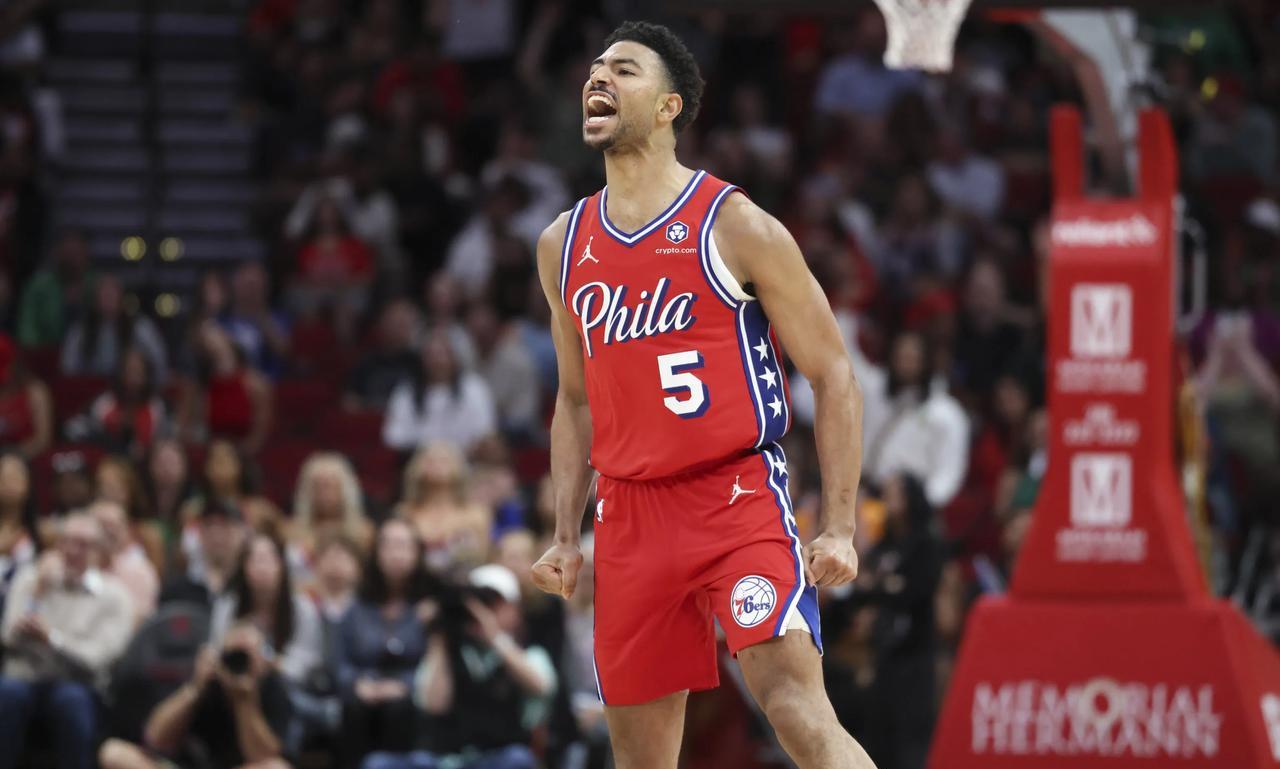 火箭球迷口中比杰伦格林还要强的两位21届得分后卫为什么没人要呢？
自由球员市场已