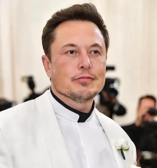世界首富马斯克语出惊人！他直言：“外界一直低估中国！他们不是在崛起，而是在回到本