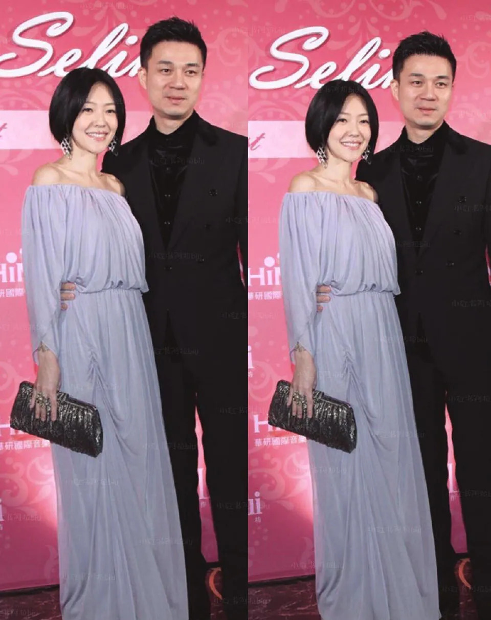 小S婚姻和家庭的那些事











小S在姐姐大S的婚姻里上蹿下跳，自