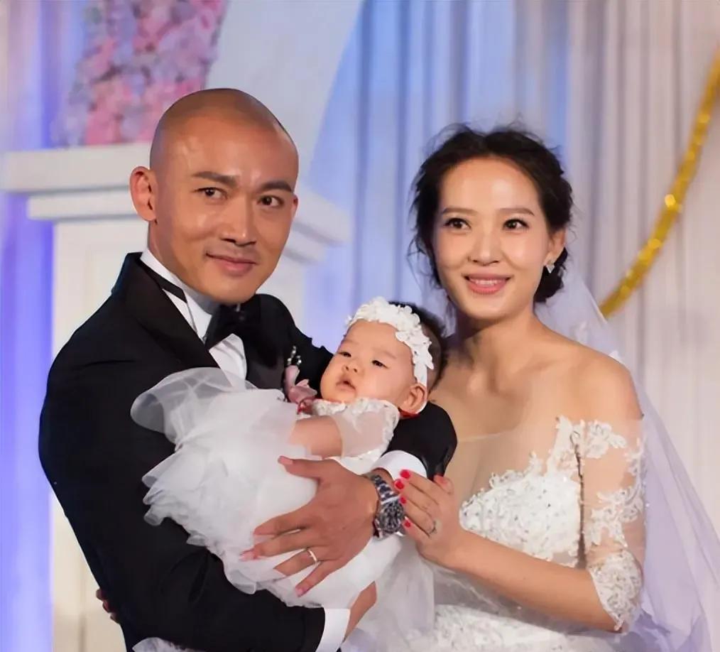 二婚的聂远，三婚的汪峰，四婚的许亚军，没赢过八婚的他！
对于娱乐圈的明星们来说，