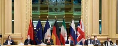 伊朗核谈重启背后有啥猫腻











伊朗突然同意重启核谈，这事儿不简