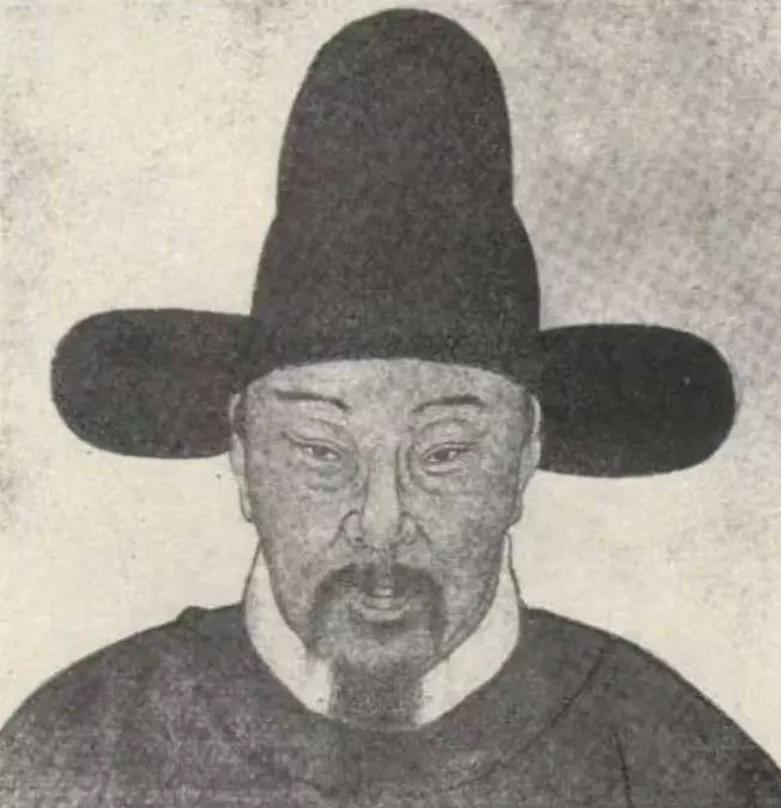 1374年，39岁才子高启被朱元璋赐以腰斩，朱元璋亲到现场。刑场上，高启声嘶力竭