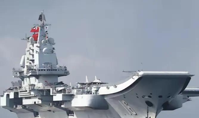 东大这两年造完航母发现不对味了，自己的无人机、无人艇、空间武器、超高音速导弹，基