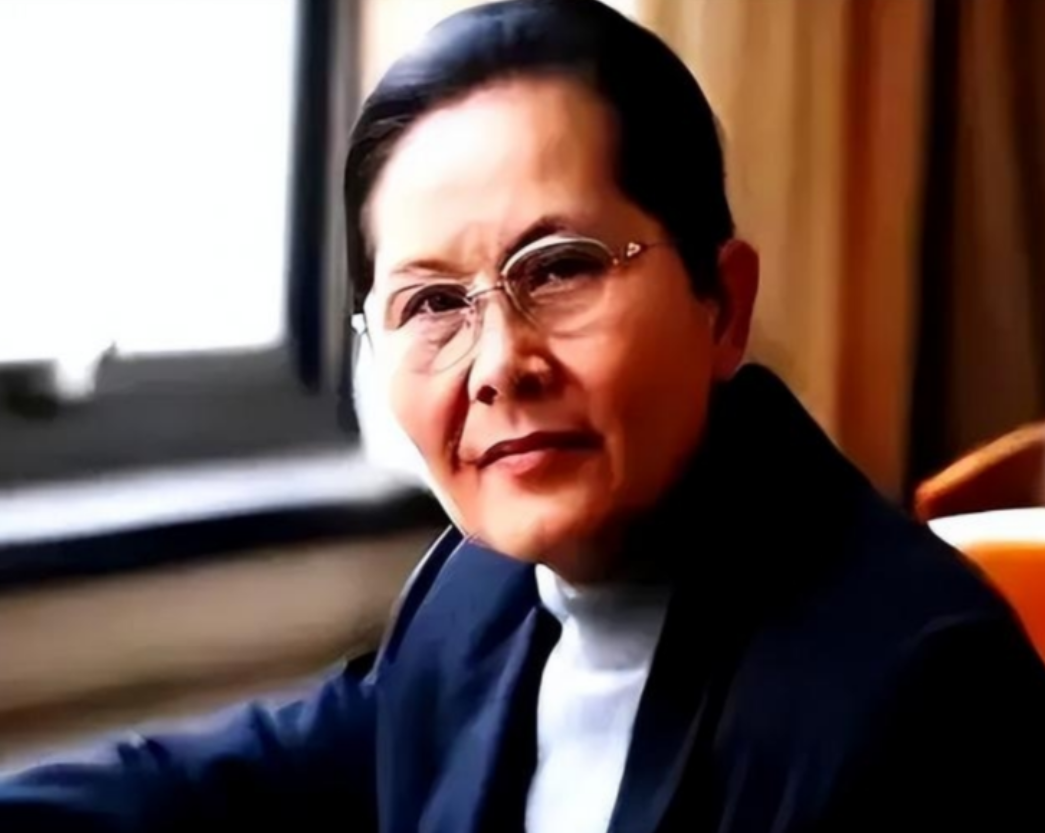 我国顶尖半导体教授李爱珍，申请中科院院士被淘汰，不料 2007 年，她竟然摇身一