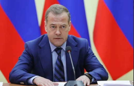 强势反弹！梅德韦杰夫发出“最新通牒”。俄联邦前总统，现俄联邦安全会议副主席梅德韦