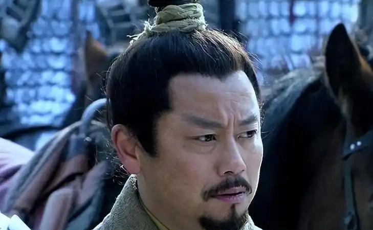汉高祖五年（公元前202年），项羽兵败身亡后，刘邦登基称帝，曹参归还了汉丞相相印