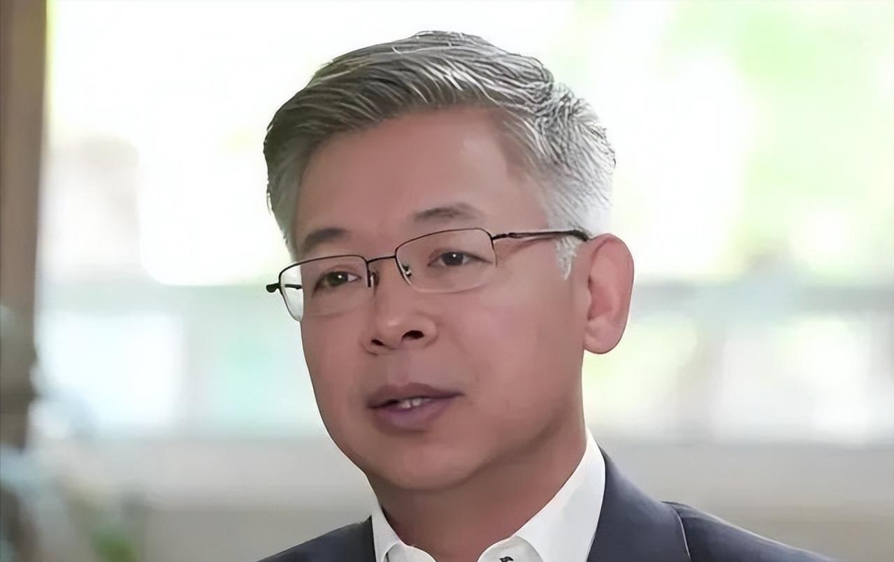 2024年，北京大学教授黄益平语出惊人：别管华为有多厉害，其实我们没掌握核心技术