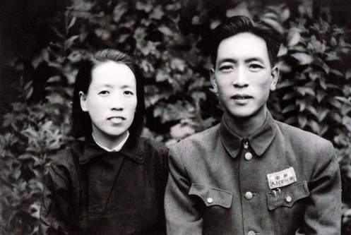 1950年，中国驻瑞典大使耿隧遭到瑞典军官的轻视:“听说大使阁下是一位将军，不知