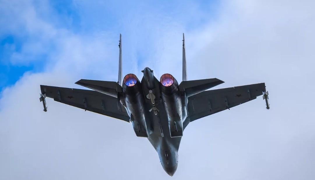俄罗斯媒体4月29日发布消息：
    俄军战术航空兵、导弹部队及无人机部队，对