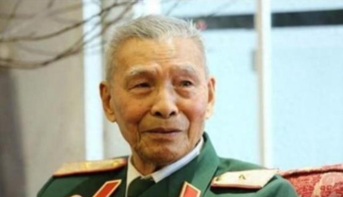 【一块高地拖垮一个国家的狠招！越南少将回忆老山战役直冒冷汗】
说起中越边境的老山