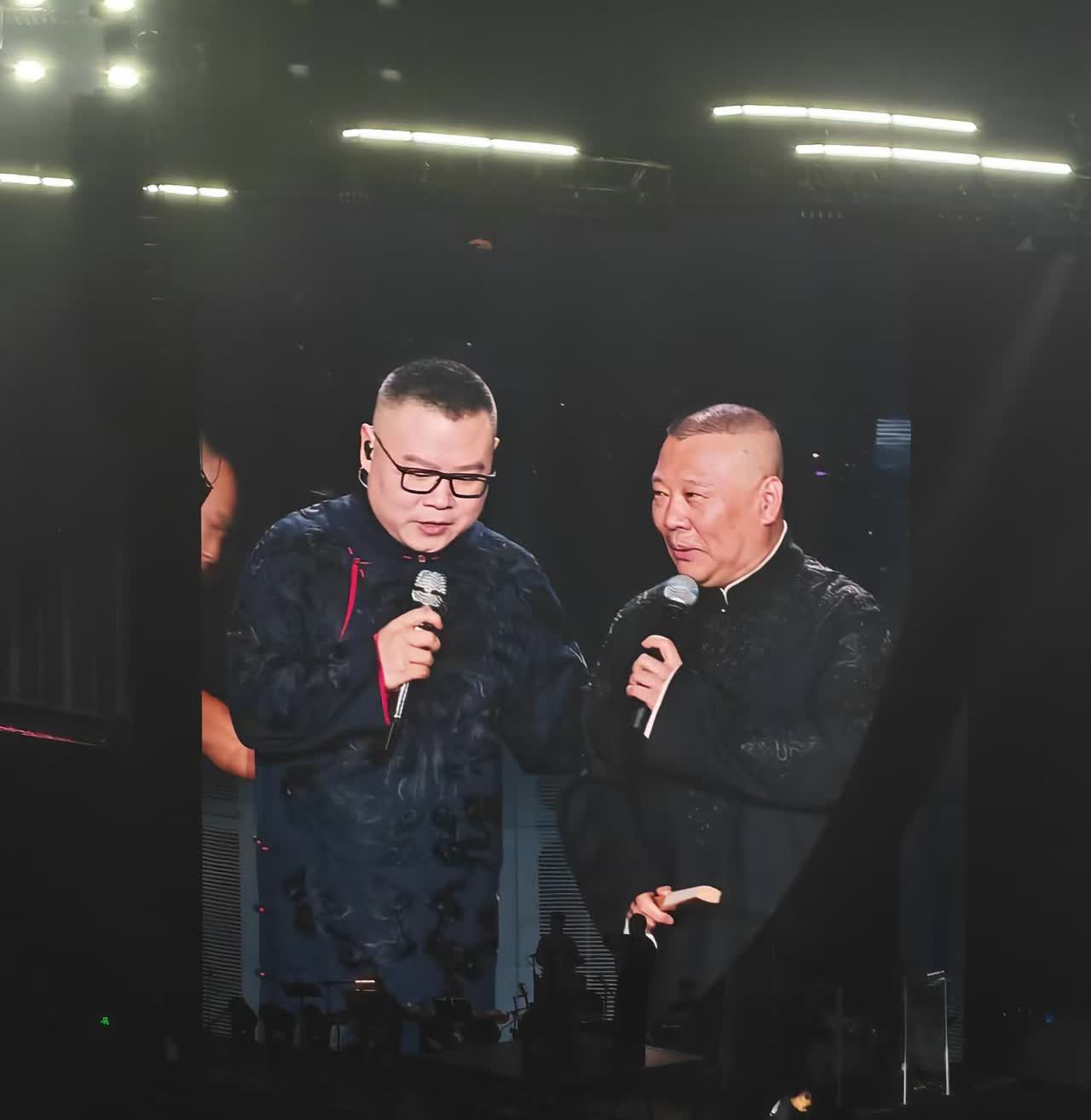 我好像理解了，
为啥郭德纲支持岳云鹏开演唱会，
不是因为岳云鹏有多红、唱的多