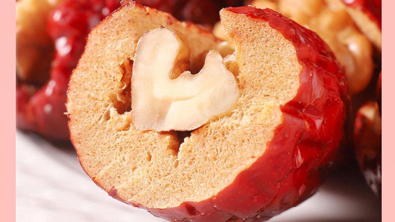 口袋里的甜脆小食，枣夹核桃随时解馋