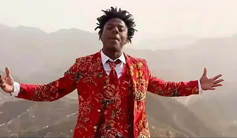 没想到甲亢哥这么能藏事。他结束中国行好几天，在蒙古开直播时才跟网友爆料，自己在中