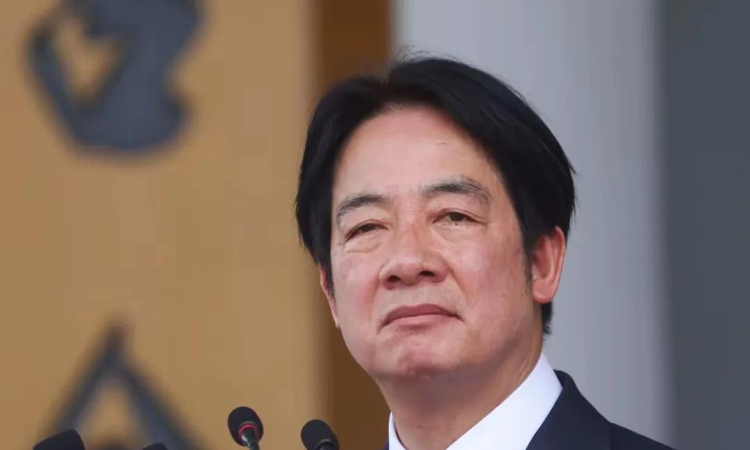 英国媒体披露重要消息，岛内当局听后脸色铁青！来自英国媒体的消息说，大陆军队作战能