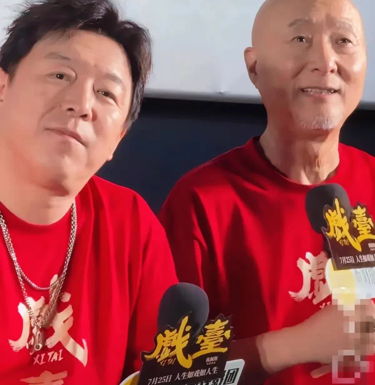 黄渤最怕的演员是陈佩斯，因为陈佩斯演完一个角色后，会在凌晨三点给黄渤打电话，一起