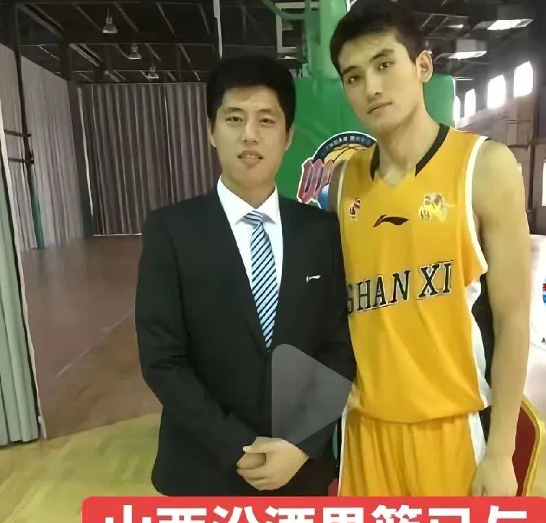再见，大牛！山西男篮的功勋墙上永远有你的印记！
       邢志强已与球队达