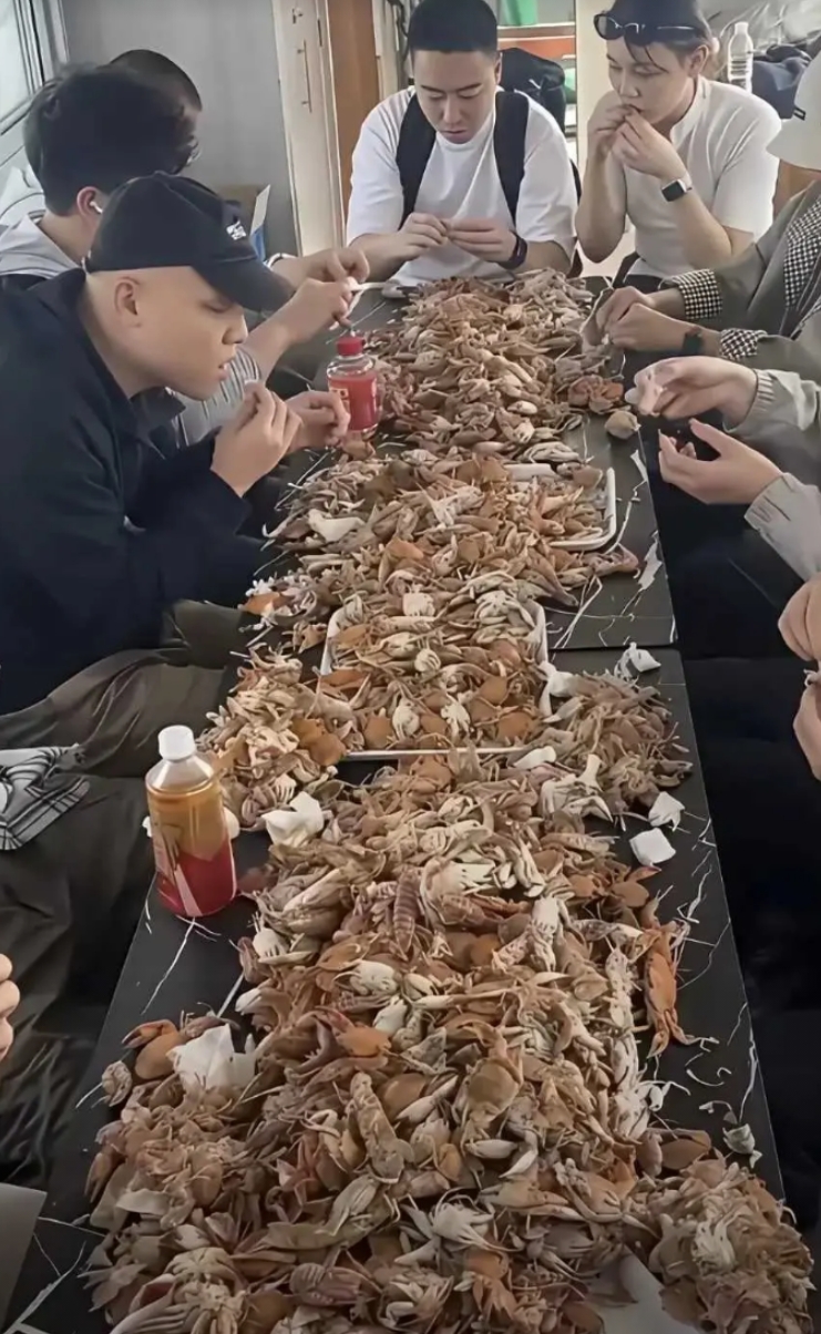 海鲜就必须这样吃，不用技术，白水蒸得了