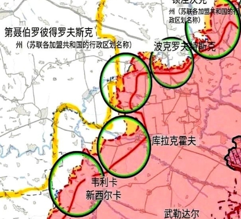 泽连斯基上当了，俄罗斯大规模的空袭，或许只是一个烟雾弹，据多方消息，其地面部队正