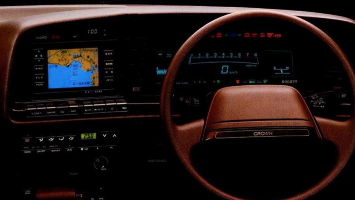 屏幕“统治”车厢：是科技进化，还是成本妥协？