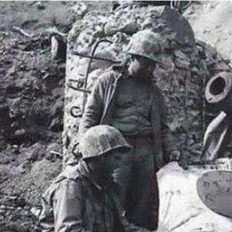 1944年，日本人将我国科学家吴树德用油布死死地包裹起来，随后一把火点燃油布。吴