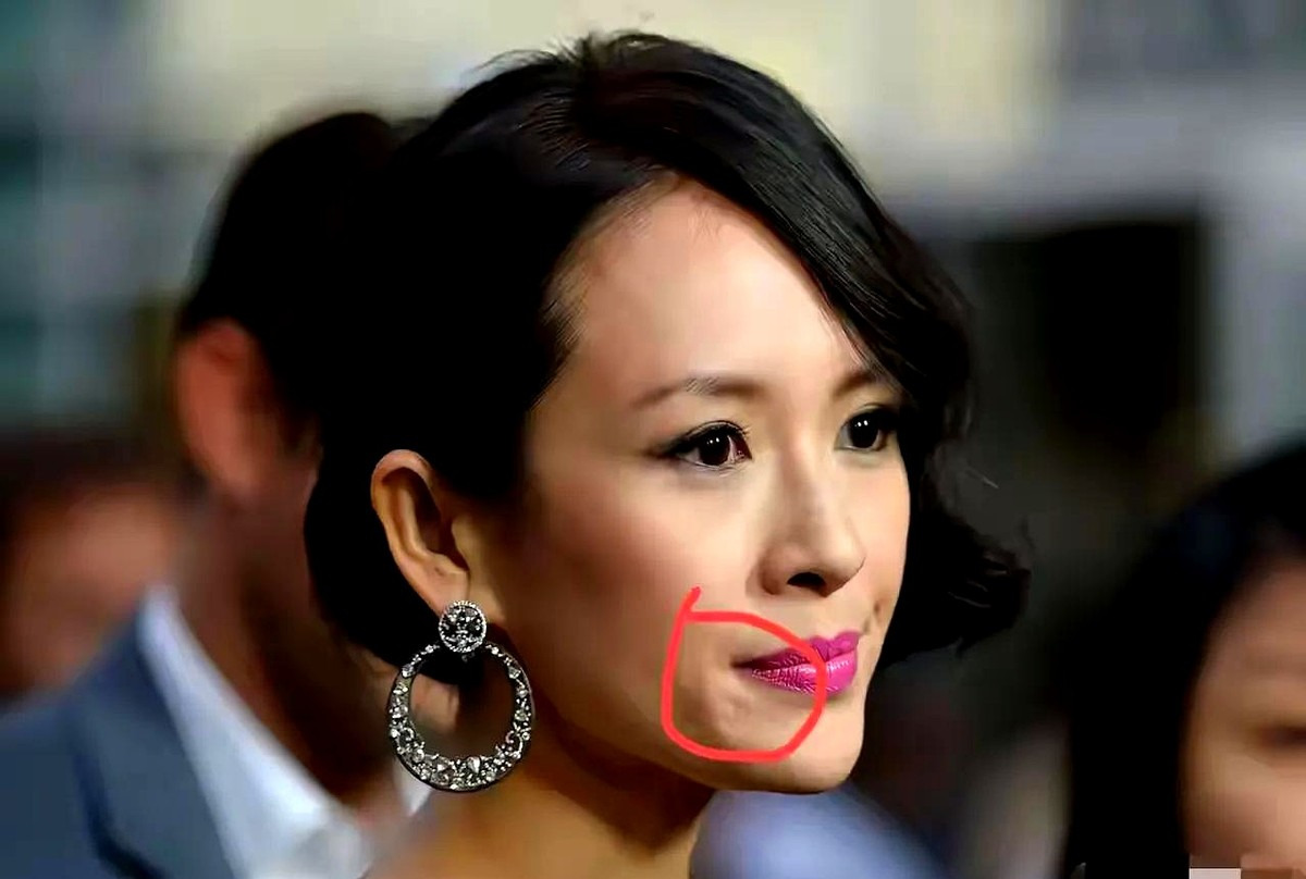 章子怡汪峰八年婚姻结束











我的天哪！章子怡和汪峰离婚了！八年