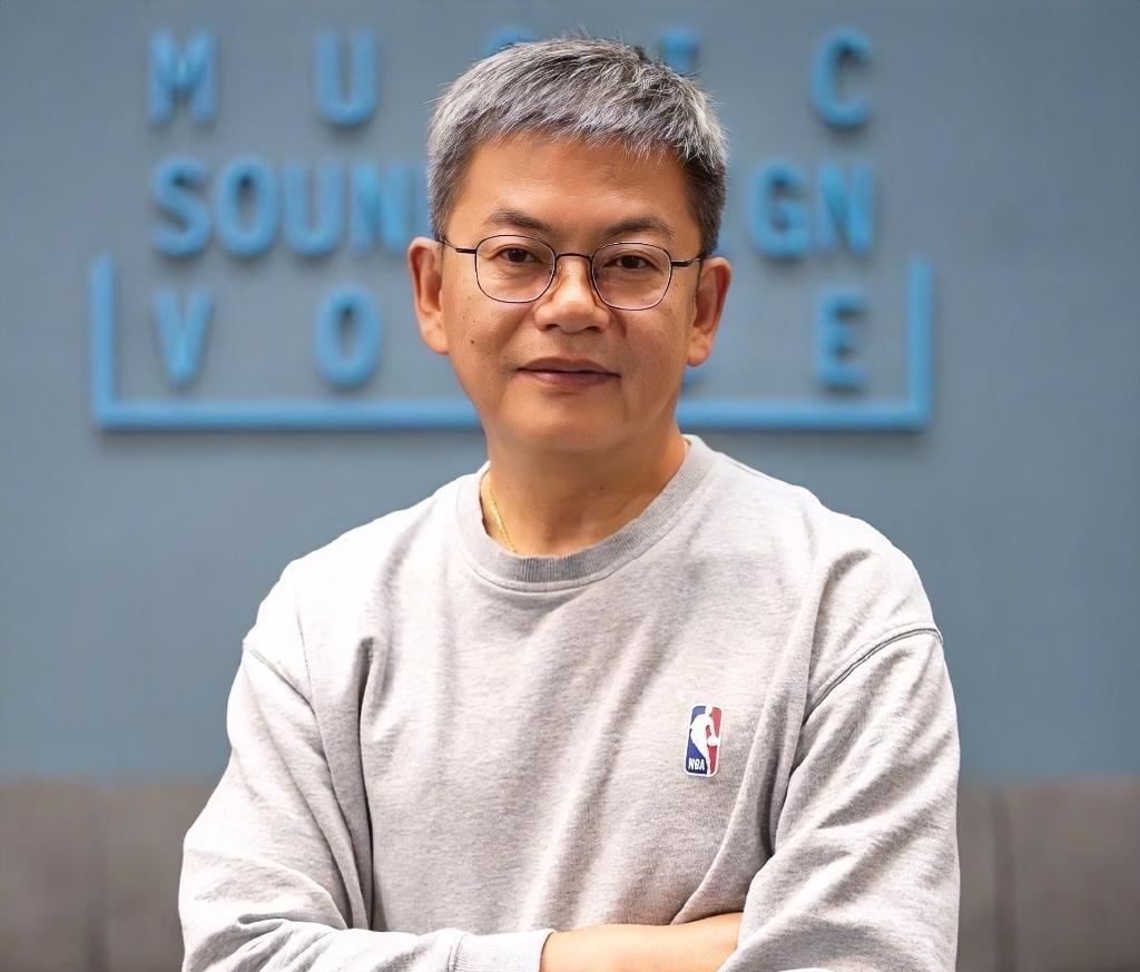 苏群：步行者正在让雷霆走在纽约的老路上。他们客场偷得了第一场，为系列赛奠定了强大