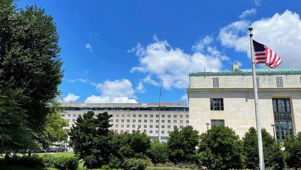 美国的表态很虚伪、很无耻。
据俄媒报道，美国国务院发言人塔米·布鲁斯周六在福克斯