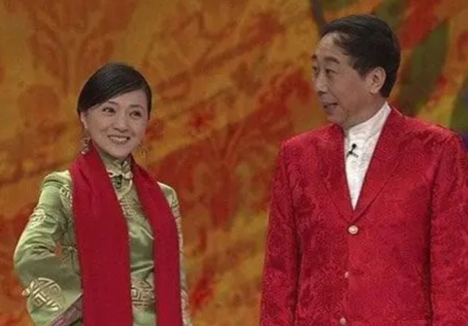 当年，金玉婷曾5次上春晚，人称“小品公主”，可是因为一个“丑 闻”，她的事业从此