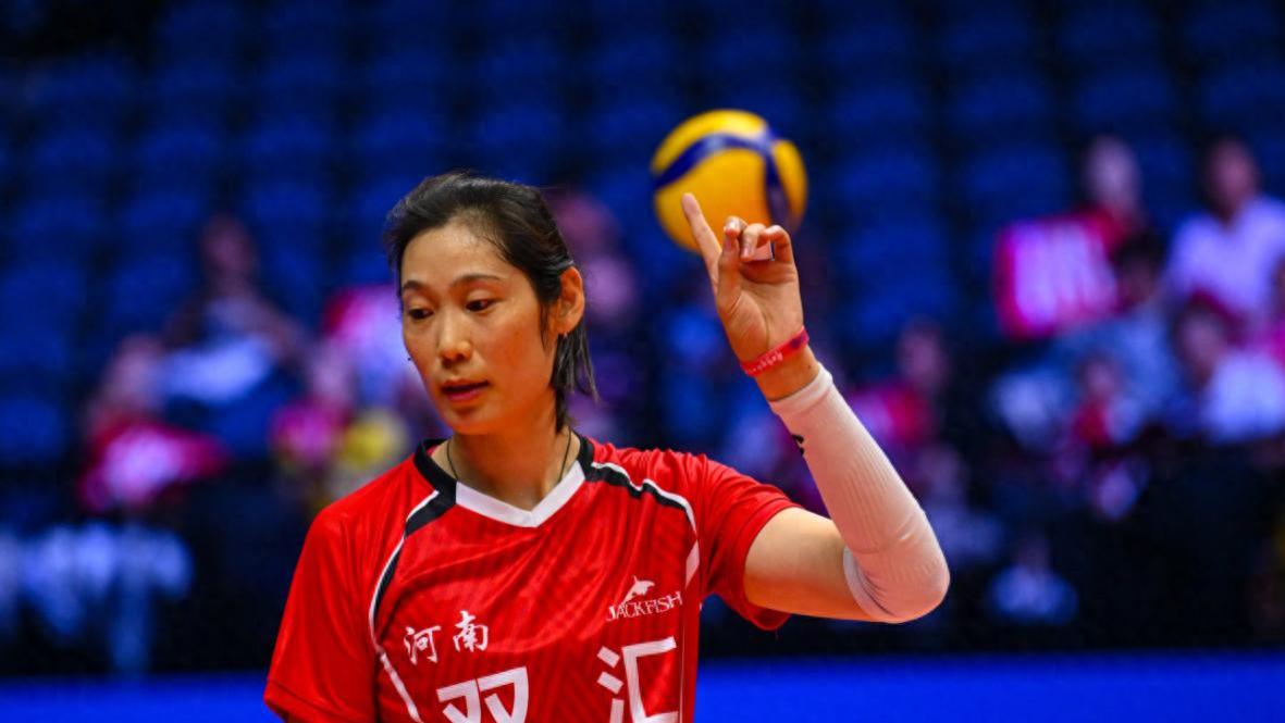 河南队3: 0取胜！朱婷率领河南拿下五连胜，拦网战术制胜，太强了