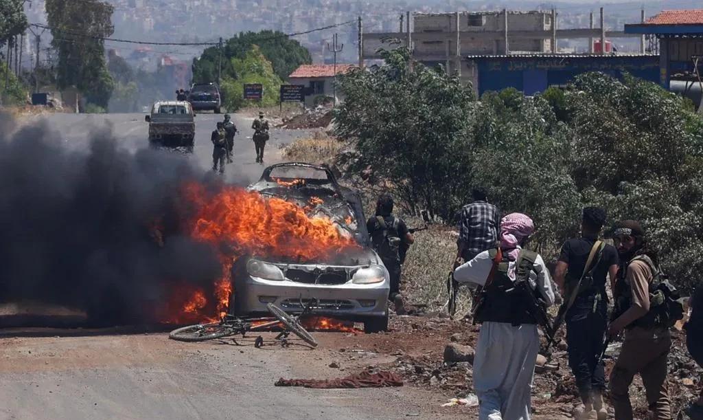 叙利亚总统府宣布全面停火 促各派结束冲突
在美国斡旋下，叙利亚临时总统与以色列达