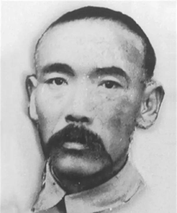 蒙蔚（1882—1940），山西平鲁陶小峰村人，以“人畜良医”之誉悬壶济世半生，