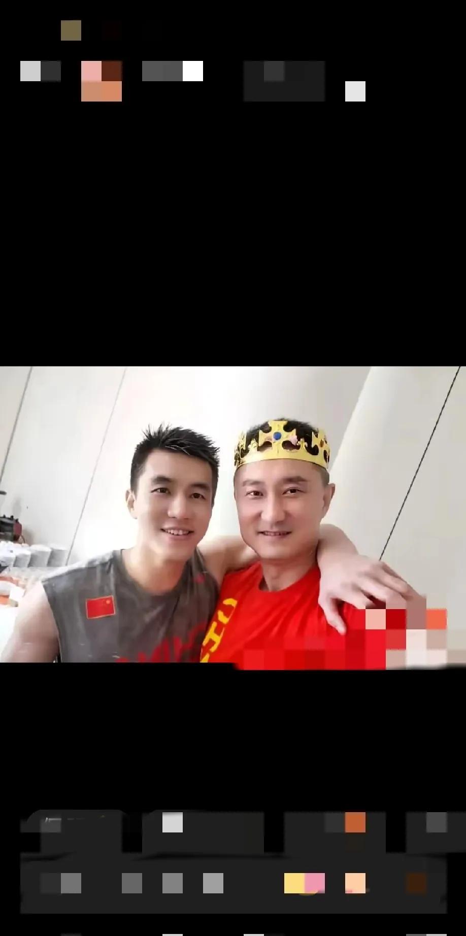杜锋真的是一个篮球爱好者，更是一个懂才爱才的痴迷教练，球场是只要是好球员，他都会