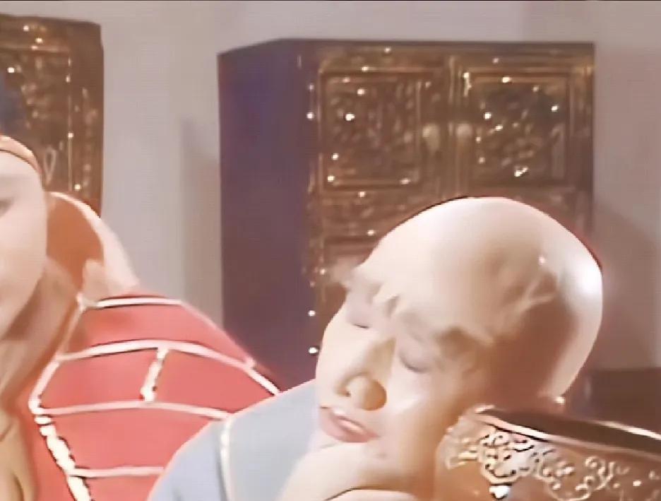 没想到他一个人在86版西游记中饰演了十几个角色，还有更绝的，知道这位多才多艺的人