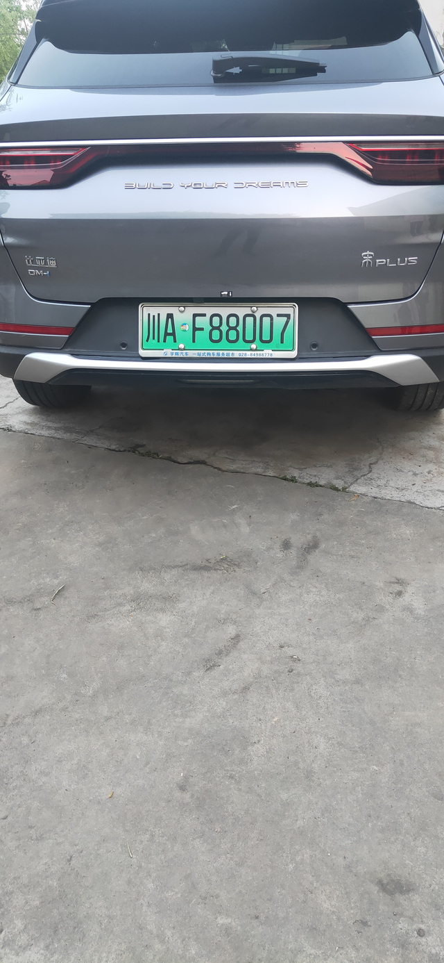 宋pulsdmi110用车12000公里
目前行驶12000公里，HEV里程30