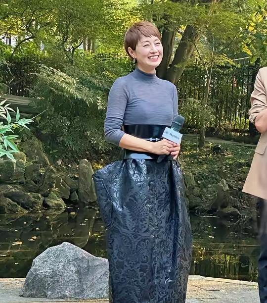 马伊琍，你醒醒
这次别怪我说话难听
说句实话，如果我是你，我第一件事就是把造型师