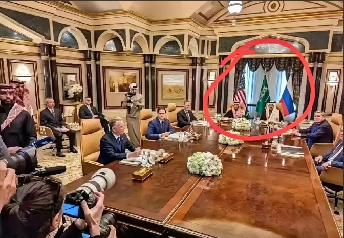 卢比奥与拉夫罗夫在会议上会谈，沙特东道主，表现得非常出色，做为东道主的工作确实令