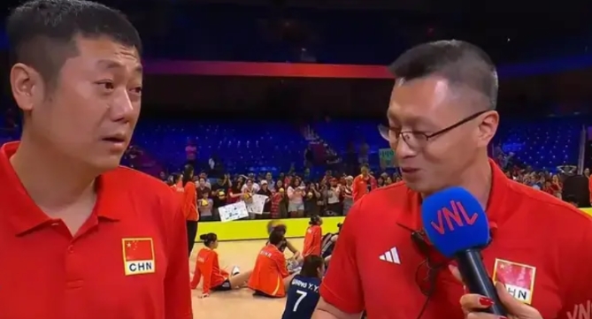 赵勇居然不知道，中国女排进入总决赛了。
7月12日，当中国女排3-1战胜加拿大队