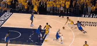 NBA裁判的吹罚水平真是太业余了！在今天步行者主场迎战雷霆的总决赛第三场比赛中，