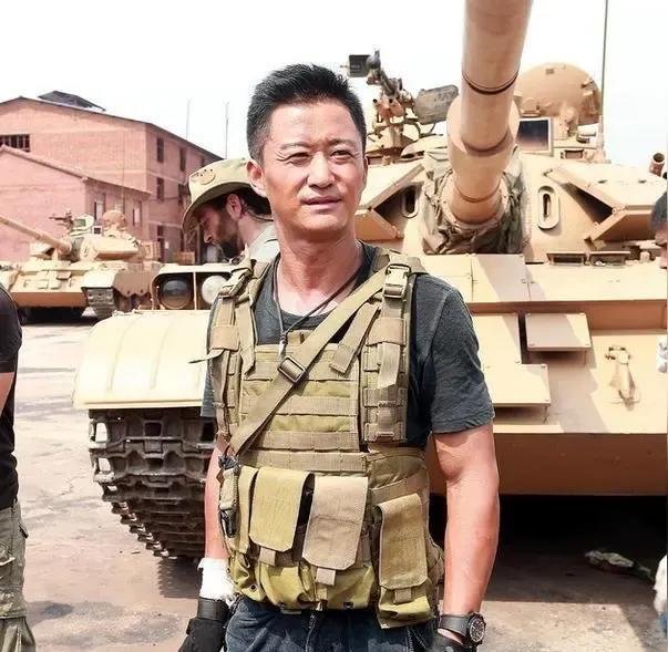 从此以后吴京的任何电影和电视剧我都不再观看，原因是他解雇了那尔那茜
那尔那茜固然