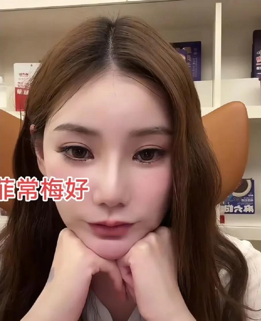 马筱梅要带着玥儿霖霖回北京了，中午的时候，小杨阿姨发视频称，小梅他们要回北京了，