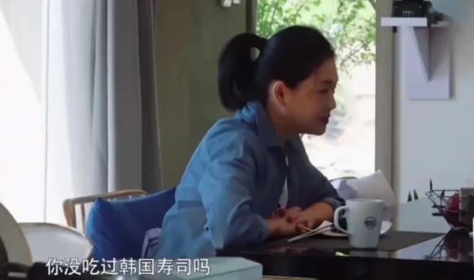 不是我说，这个时候俩人已貌合情离了吧！
大S对着汪小菲一句一个韩国，“你去过韩国