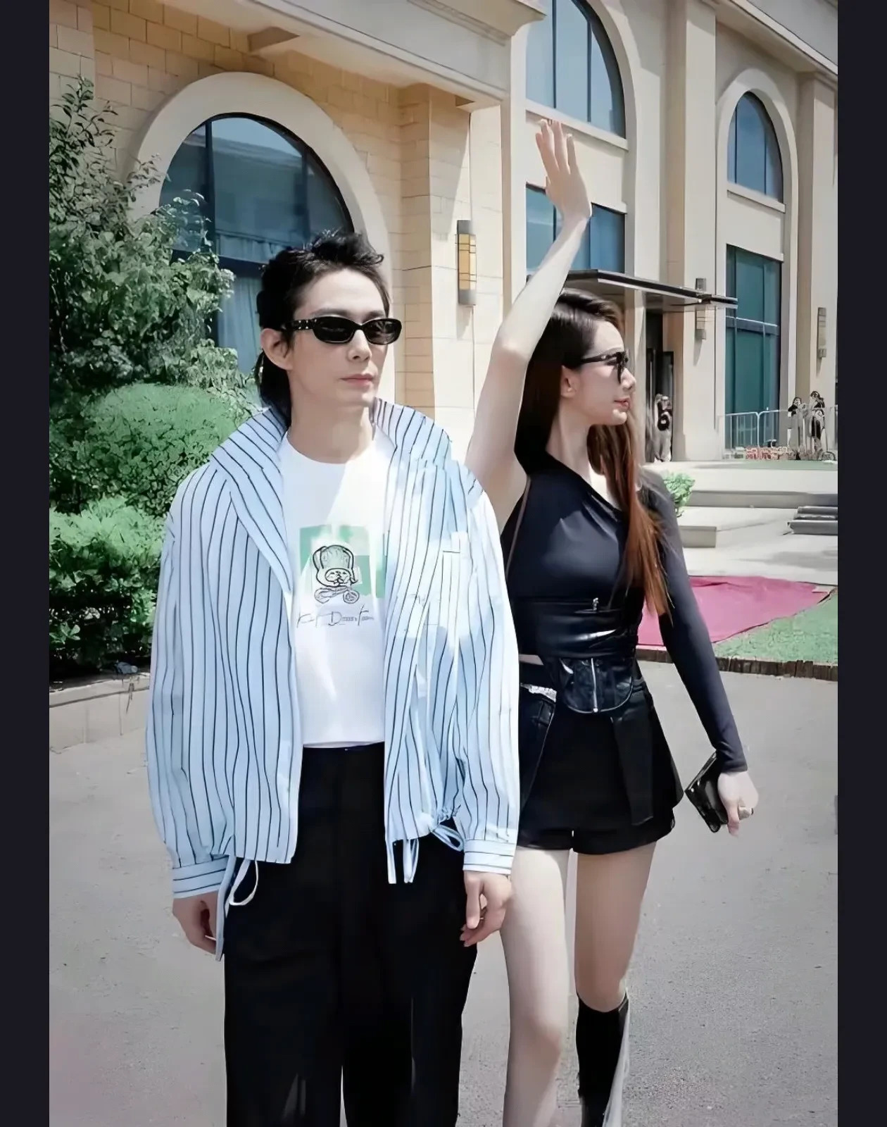 戚薇李承铉节目大胆发言











天呐！戚薇李承铉两口子在节目里真是