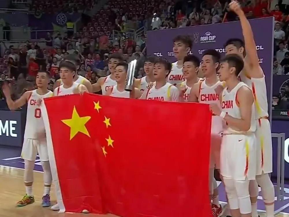 爱拼才会赢！恭喜中国男篮以98:84力克新西兰队，豪横地挺进男篮亚洲杯决赛，全队