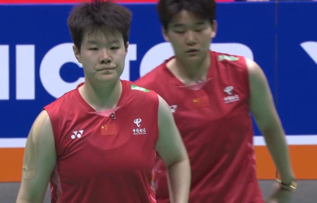 女双又提前锁定冠军！圣谭组合与凡贤组合会师决赛。
         今天中国羽毛