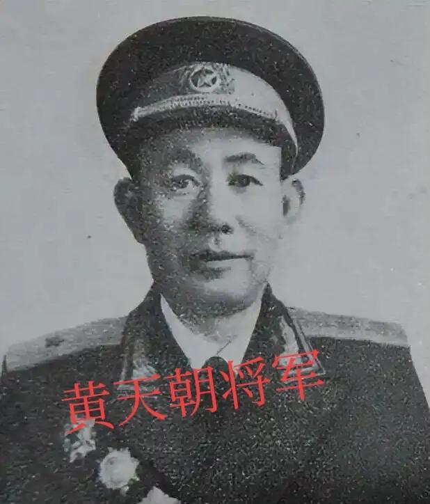 1951年，志愿军58师奉命北撤时，突然听到后方传来密集炮火，原本可以带队平安后