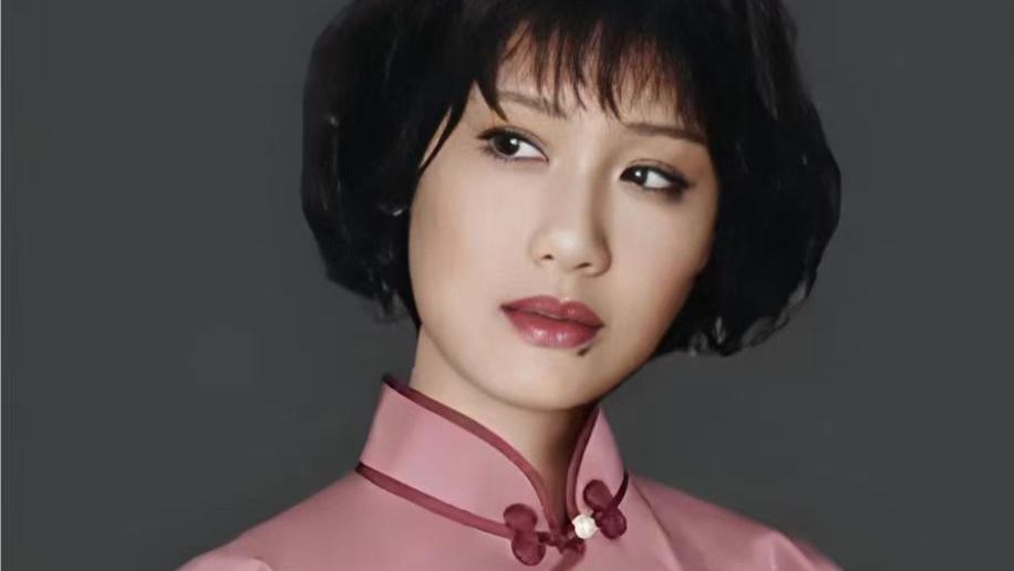 她因太美被导演“据为己有”，同居27年无名无分无子女，遗憾离世