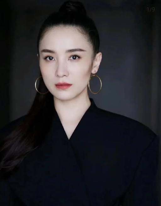 宋佳，实在不行
你就别再演戏了吧！
主要就是我觉得你演的实在是
太感人了！
 