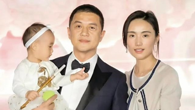 犟种？曝李亚鹏离婚皆因王菲，债台高筑超5亿，海哈金喜被忽悠了