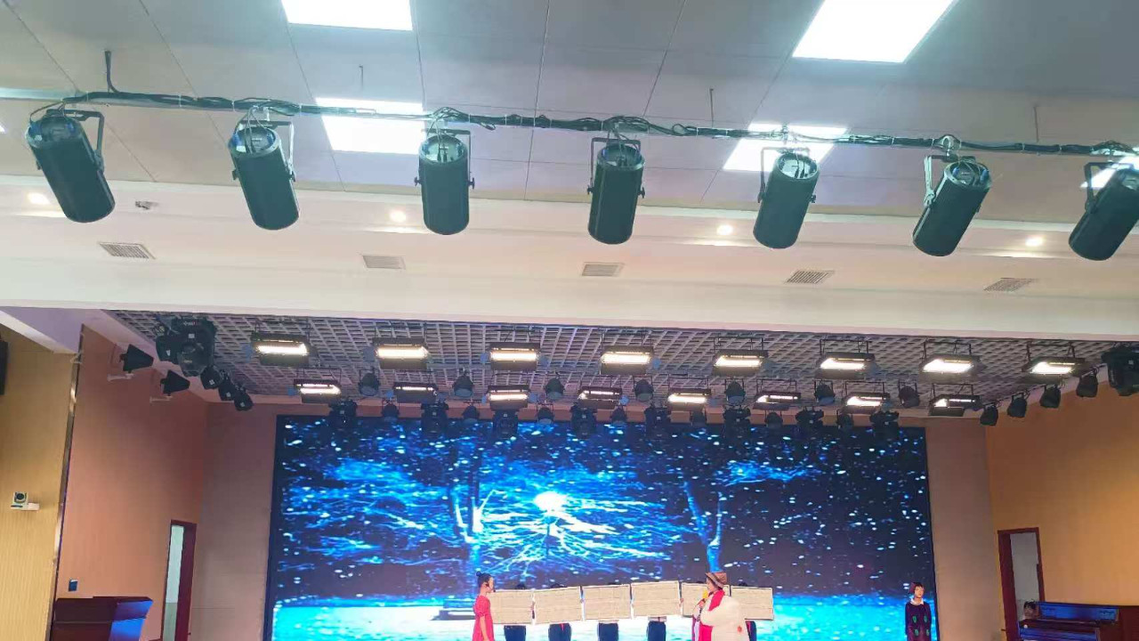 南阳市菱角池小学：阅读剧展演   绽放书香魅力